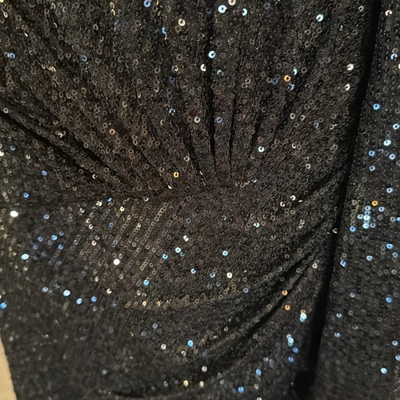 MAC DUGGALBlack Long Sleeve Sequin Gathered Waist Dress